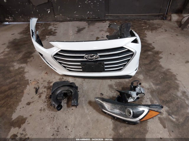 Продаж на аукціоні авто 2018 Hyundai Elantra Se, vin: 5NPD74LF4JH285410, номер лоту: 44994053