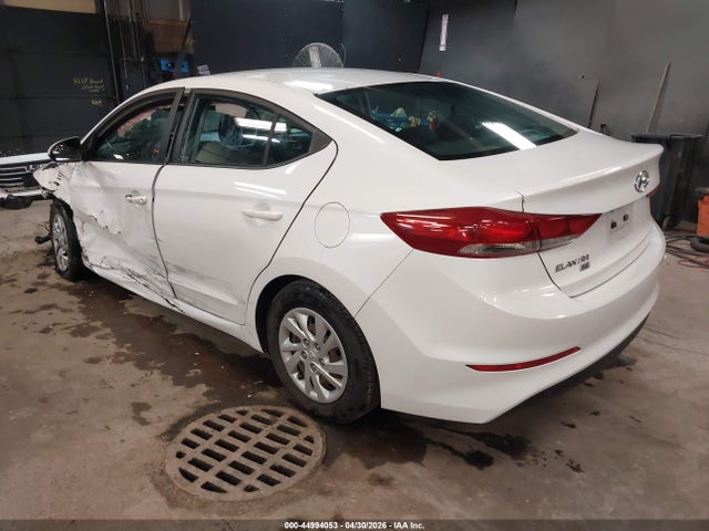 Продаж на аукціоні авто 2018 Hyundai Elantra Se, vin: 5NPD74LF4JH285410, номер лоту: 44994053