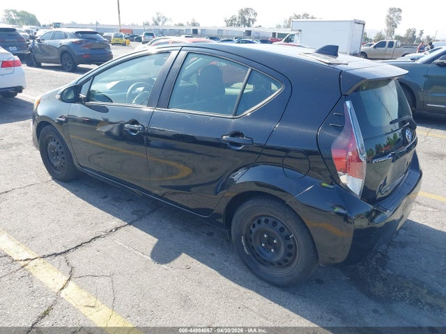 JTDKDTB38F1575651 Toyota Prius C Two