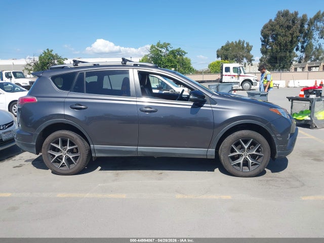 JTMJFREV7HJ158224 Toyota RAV4 SE