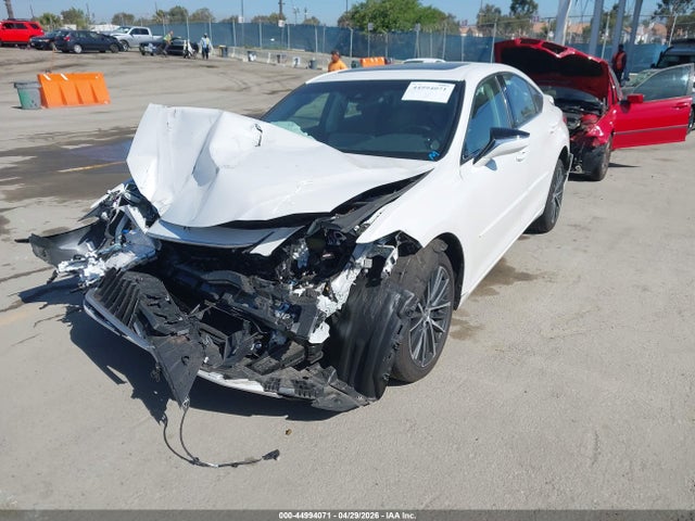 Продажа на аукционе авто 2024 Lexus Es 300h, vin: 58ADA1C15RU042618, номер лота: 44994071