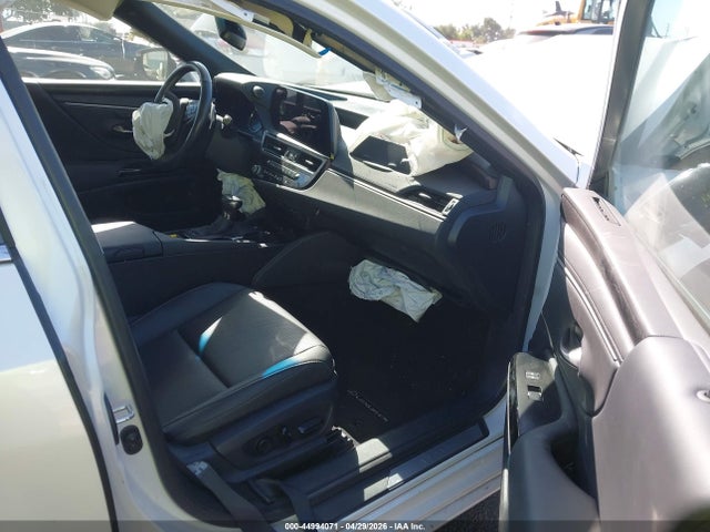 Продажа на аукционе авто 2024 Lexus Es 300h, vin: 58ADA1C15RU042618, номер лота: 44994071