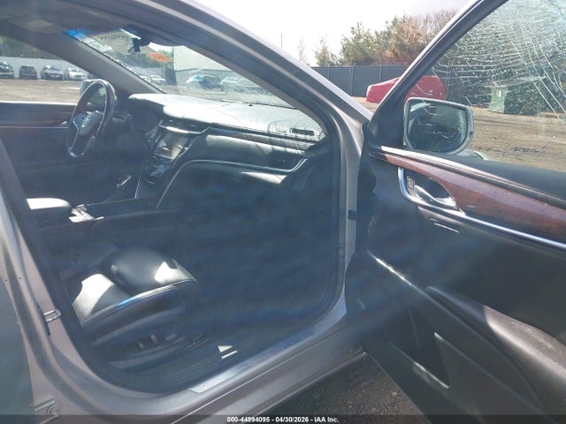 44994095 :رقم المزاد ، 2G61R5S33F9196256 vin ، 2015 Cadillac Xts Premium مزاد بيع