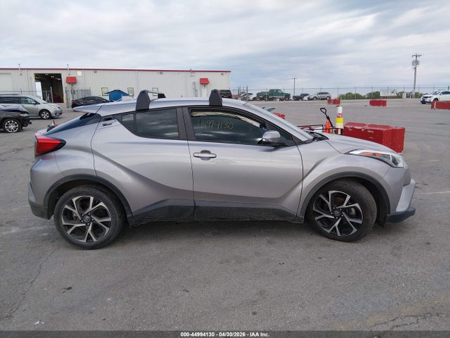 Toyota C-HR XLE 2019 NMTKHMBX2KR079981 Image 14