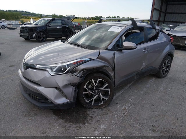 Toyota C-HR XLE 2019 NMTKHMBX2KR079981 Image 2