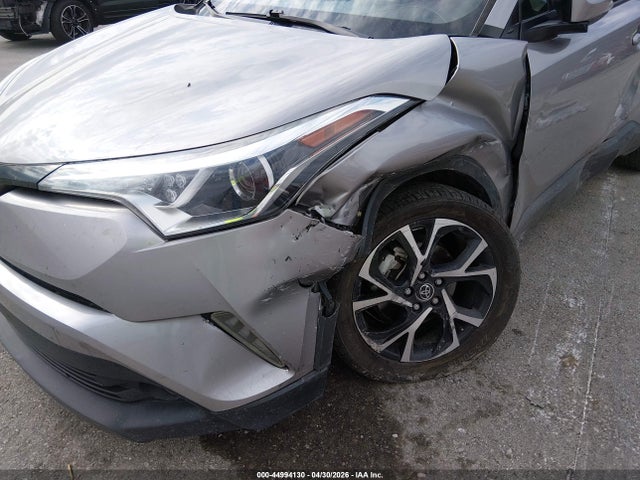 Toyota C-HR XLE 2019 NMTKHMBX2KR079981 Image 6