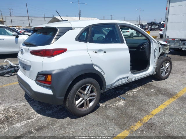 KM8K12AA1JU091021 Hyundai Kona Se