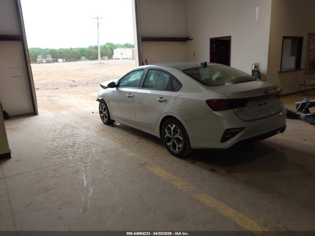 2021 Kia Forte Lxs მანქანა იყიდება აუქციონზე, vin: 3KPF24AD1ME339859, აუქციონის ნომერი: 44994233