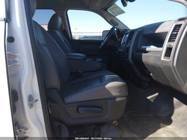 2020 Ram 1500 Classic Tradesman  4x2 6'4 Box მანქანა იყიდება აუქციონზე, vin: 1C6RR6FGXLS151657, აუქციონის ნომერი: 44994247