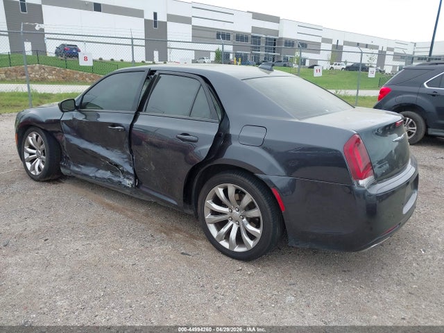 44994260 :رقم المزاد ، 2C3CCABG4JH261914 vin ، 2018 Chrysler 300 300s مزاد بيع