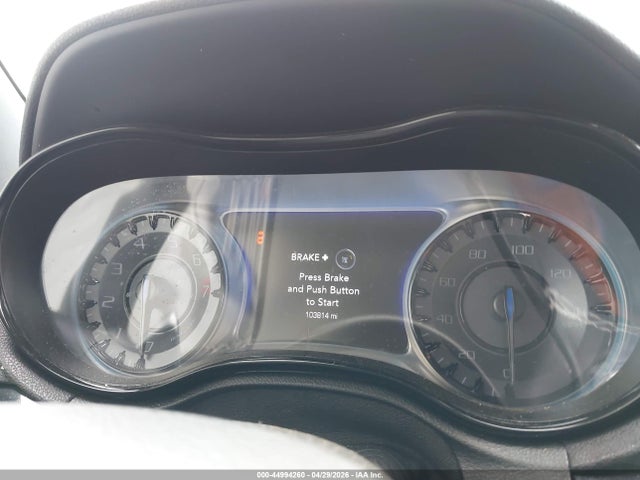 44994260 :رقم المزاد ، 2C3CCABG4JH261914 vin ، 2018 Chrysler 300 300s مزاد بيع