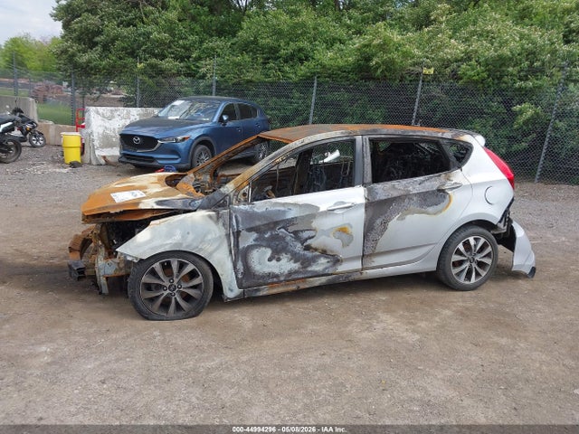 Продаж на аукціоні авто 2015 Hyundai Accent Sport, vin: KMHCU5AE5FU229117, номер лоту: 44994296
