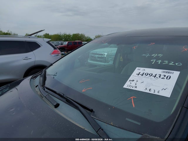 5TDKK3DC9FS581030 Toyota Sienna Le 8 Passenger