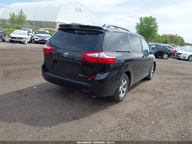 5TDKK3DC9FS581030 Toyota Sienna Le 8 Passenger