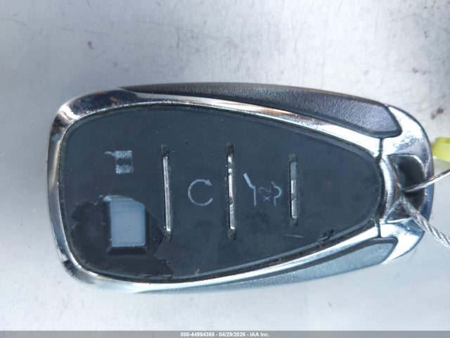 3GNAXWEXXJS612085 Chevrolet Equinox Premier
