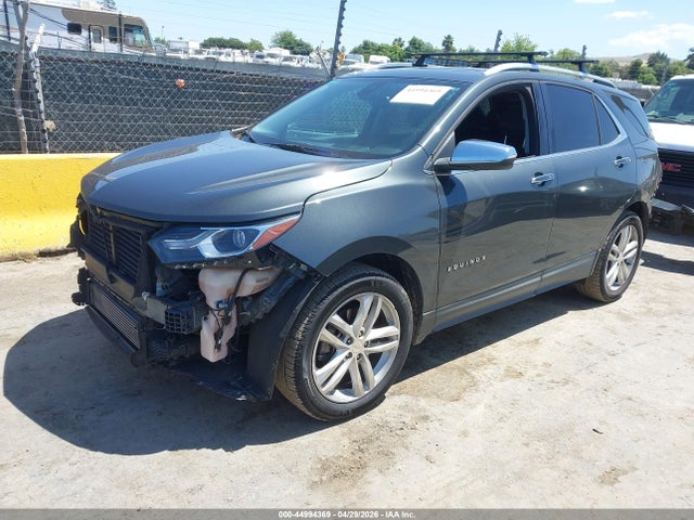 3GNAXWEXXJS612085 Chevrolet Equinox Premier