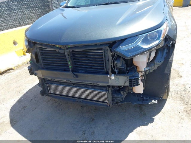 3GNAXWEXXJS612085 Chevrolet Equinox Premier