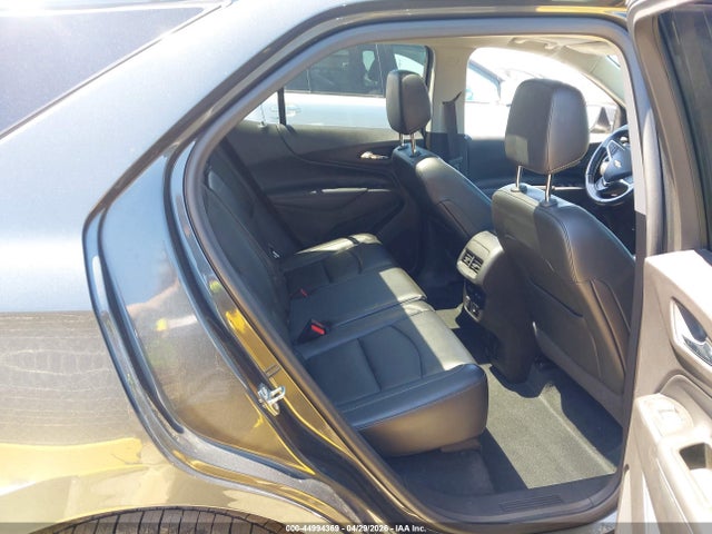 3GNAXWEXXJS612085 Chevrolet Equinox Premier
