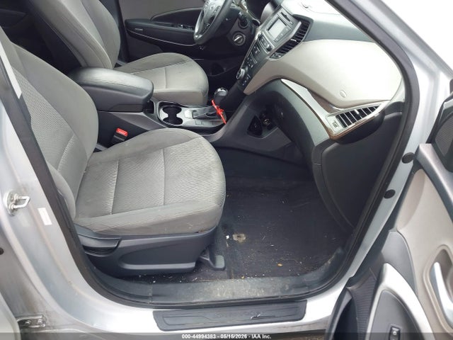 Продажа на аукционе авто 2017 Hyundai Santa Fe Sport 2.4l, vin: 5XYZTDLB3HG438407, номер лота: 44994383