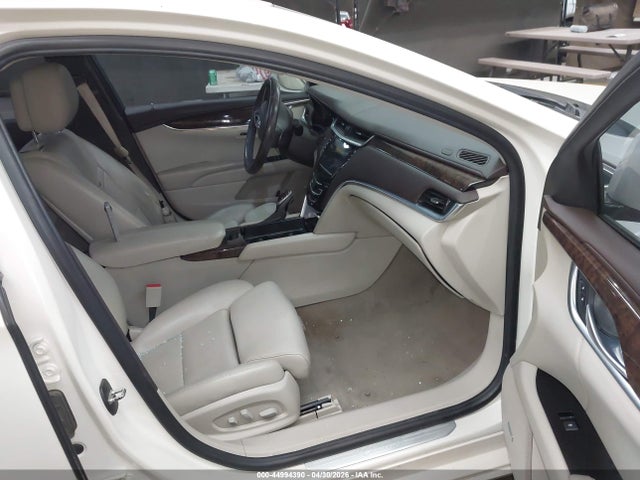 Продажа на аукционе авто 2013 Cadillac Xts Premium, vin: 2G61S5S37D9123702, номер лота: 44994390