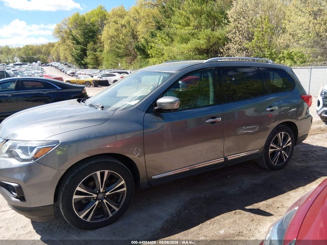 Aukcja sprzedaży 2017 Nissan Pathfinder Platinum, vin: 5N1DR2MM8HC652712, numer aukcji: 44994409