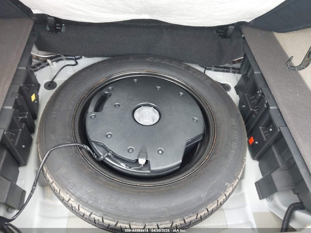 44994414 :رقم المزاد ، 5N1AZ2MG5JN148500 vin ، 2018 Nissan Murano Platinum مزاد بيع