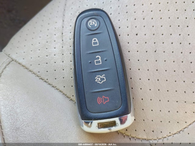 Продаж на аукціоні авто 2016 Ford Escape Titanium, vin: 1FMCU9J92GUB35529, номер лоту: 44994437