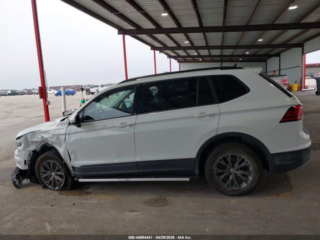44994441 :رقم المزاد ، 3VV1B7AX3MM014465 vin ، 2021 Volkswagen Tiguan 2.0t S مزاد بيع