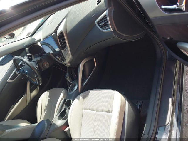 44994448 :رقم المزاد ، KMHTC6AD6DU139326 vin ، 2013 Hyundai Veloster Base W/gray مزاد بيع