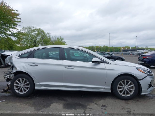 Продажа на аукционе авто 2018 Hyundai Sonata Se, vin: 5NPE24AF0JH714709, номер лота: 44994488