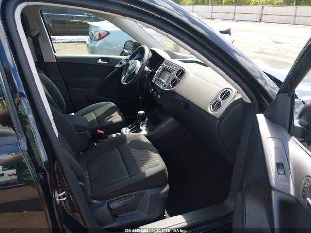 Продажа на аукционе авто 2017 Volkswagen Tiguan 2.0t/2.0t S, vin: WVGAV7AX0HK052217, номер лота: 44994492