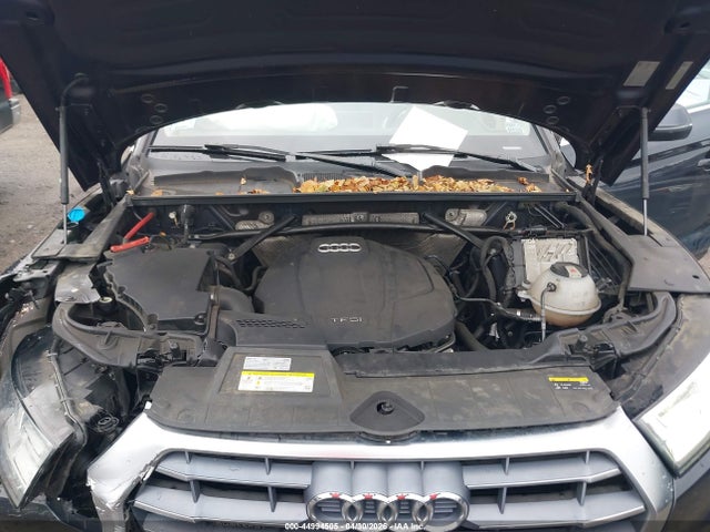 WA1BNAFY9J2162223 Audi Q5 2.0t Premium/2.0t Tech Premium