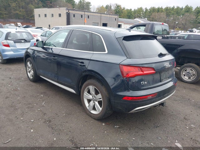 WA1BNAFY9J2162223 Audi Q5 2.0t Premium/2.0t Tech Premium