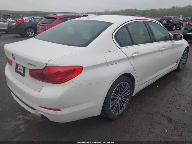 2020 Bmw 530e Xdrive Iperformance მანქანა იყიდება აუქციონზე, vin: WBAJB1C04LCE38832, აუქციონის ნომერი: 44994508
