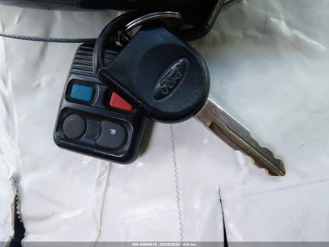 Aukcja sprzedaży 2004 Ford Crown Victoria Lx, vin: 2FAFP74W24X152579, numer aukcji: 44994519
