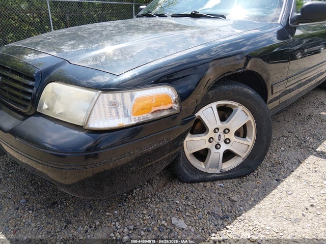 Aukcja sprzedaży 2004 Ford Crown Victoria Lx, vin: 2FAFP74W24X152579, numer aukcji: 44994519
