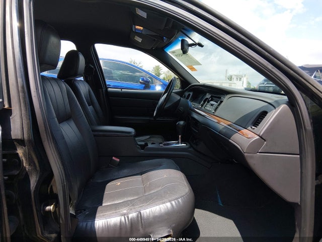 Aukcja sprzedaży 2004 Ford Crown Victoria Lx, vin: 2FAFP74W24X152579, numer aukcji: 44994519