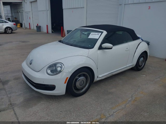 2013 Volkswagen Beetle 2.5l მანქანა იყიდება აუქციონზე, vin: 3VW5X7ATXDM815194, აუქციონის ნომერი: 44994590