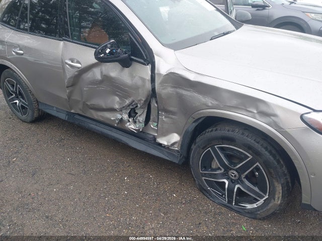 44994597 :رقم المزاد ، W1NKM4HB9PF052852 vin ، 2023 Mercedes-benz Glc 300 4matic Suv مزاد بيع