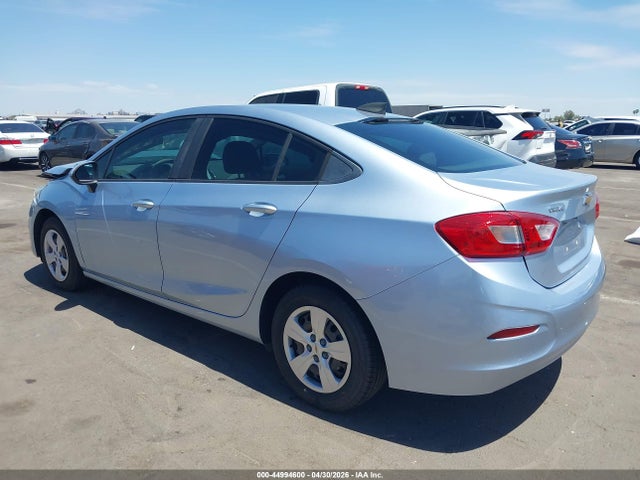 1G1BC5SM5J7211340 Chevrolet Cruze Ls Auto