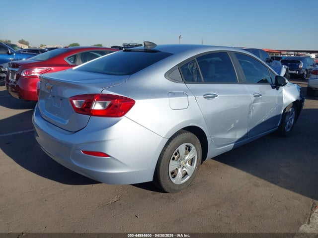 1G1BC5SM5J7211340 Chevrolet Cruze Ls Auto