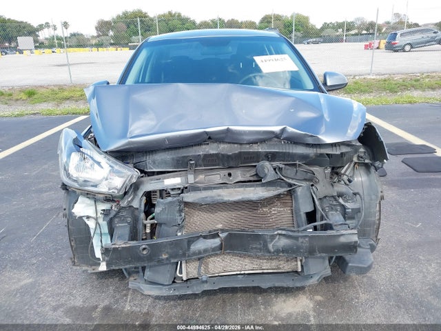 Продажа на аукционе авто 2019 Kia Rio S, vin: 3KPA24AB2KE201303, номер лота: 44994625