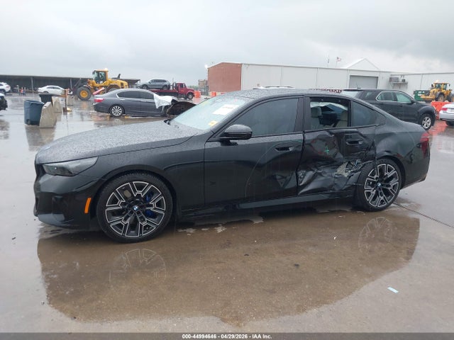 Продажа на аукционе авто 2025 Bmw I5 Edrive40, vin: WBY33FK01SCT72824, номер лота: 44994646