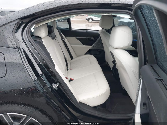 Продажа на аукционе авто 2025 Bmw I5 Edrive40, vin: WBY33FK01SCT72824, номер лота: 44994646