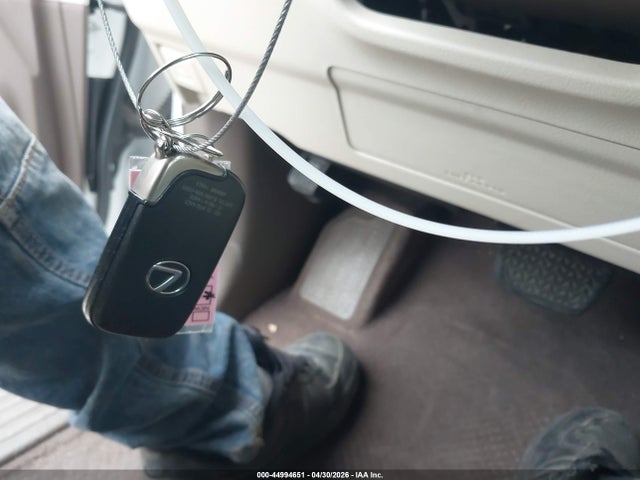 Продаж на аукціоні авто 2017 Lexus Gx 460, vin: JTJBM7FX4H5167581, номер лоту: 44994651