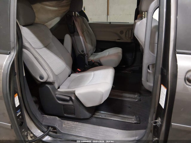 2022 Toyota Sienna Le მანქანა იყიდება აუქციონზე, vin: 5TDKSKFC7NS069532, აუქციონის ნომერი: 44994664