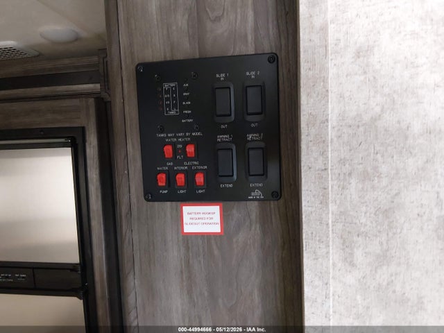 Auction sale of the 2018 Highland Ridge Open Range Ultra Lite 2910rl Travel Trailer, vin: 58TBH0BR2J3UJ3160, lot number: 44994666