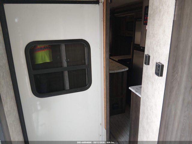 Auction sale of the 2018 Highland Ridge Open Range Ultra Lite 2910rl Travel Trailer, vin: 58TBH0BR2J3UJ3160, lot number: 44994666