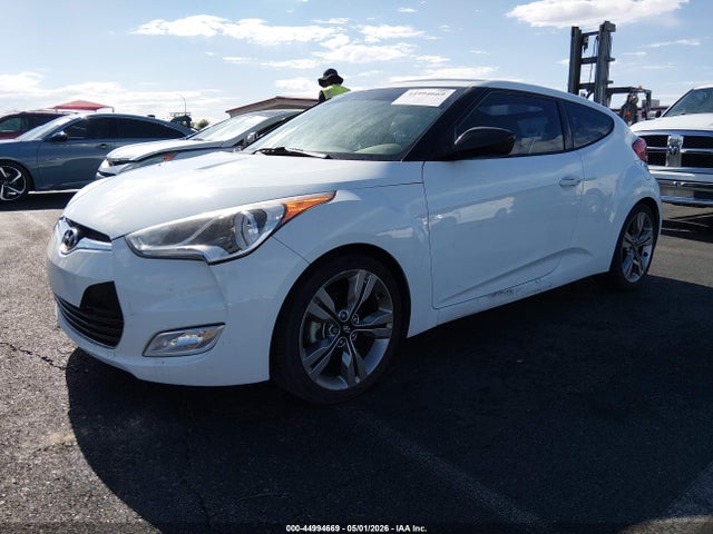 2013 Hyundai Veloster Base W/gray მანქანა იყიდება აუქციონზე, vin: KMHTC6AD4DU108141, აუქციონის ნომერი: 44994669