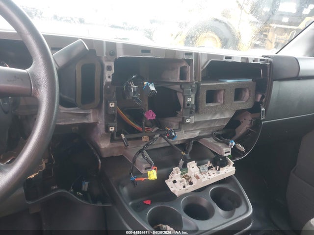 1HA6GVCG9KN014525 Chevrolet Express Cutaway 4500 Van